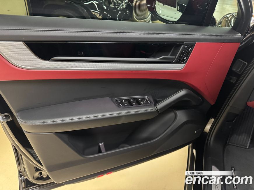 Porsche Cayenne 2024