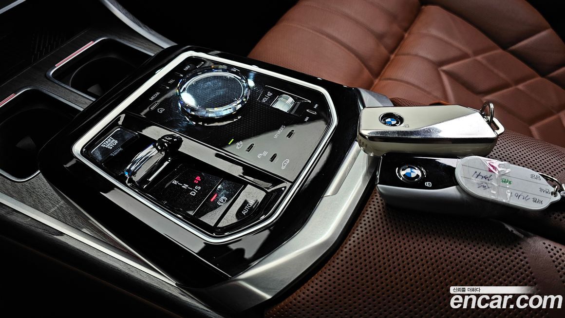 BMW 7-Series 2024