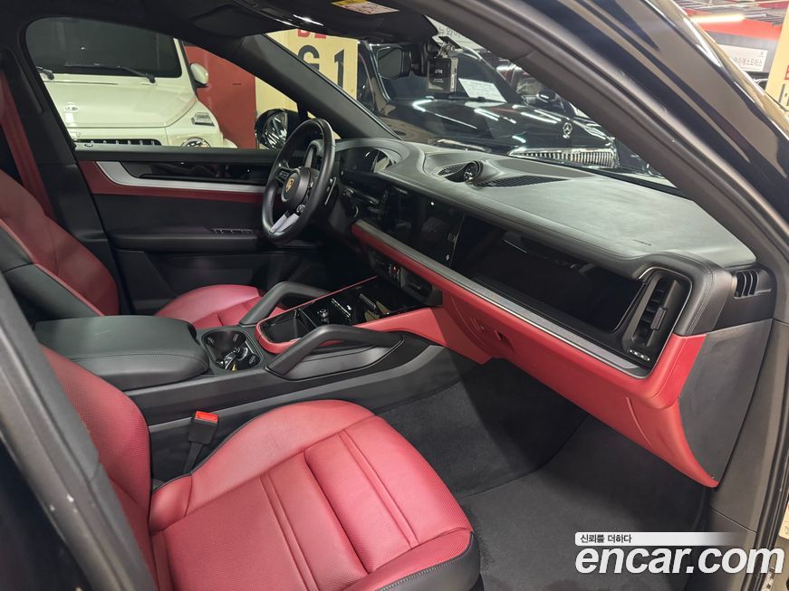 Porsche Cayenne 2024