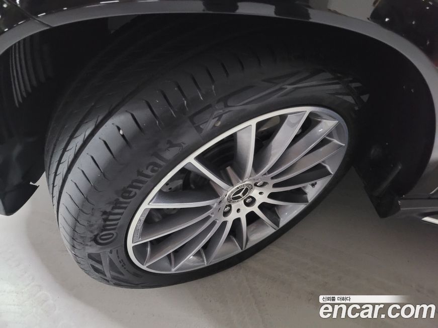 Mercedes-Benz GLE-Class 2025