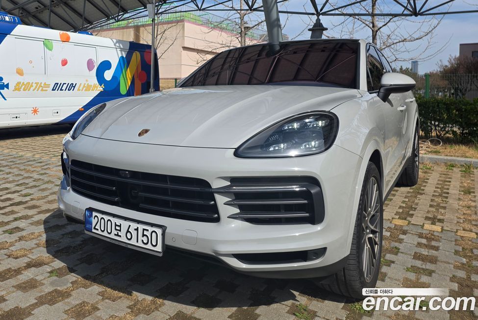 Porsche Cayenne 2023