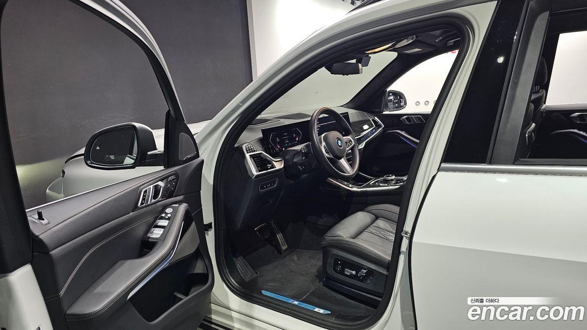 BMW X7 2025