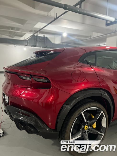 Ferrari Purosangue 2025