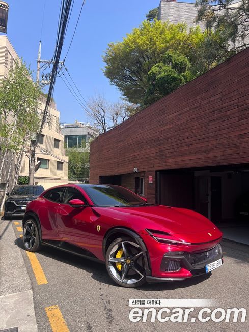 Ferrari Purosangue 2025