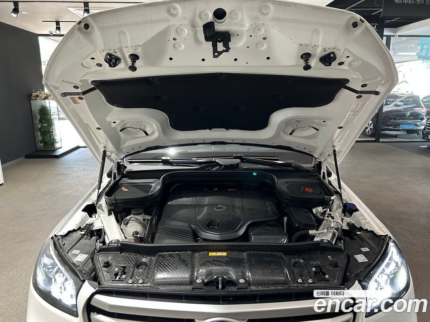 Mercedes-Benz GLS-Class 2025