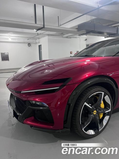 Ferrari Purosangue 2025