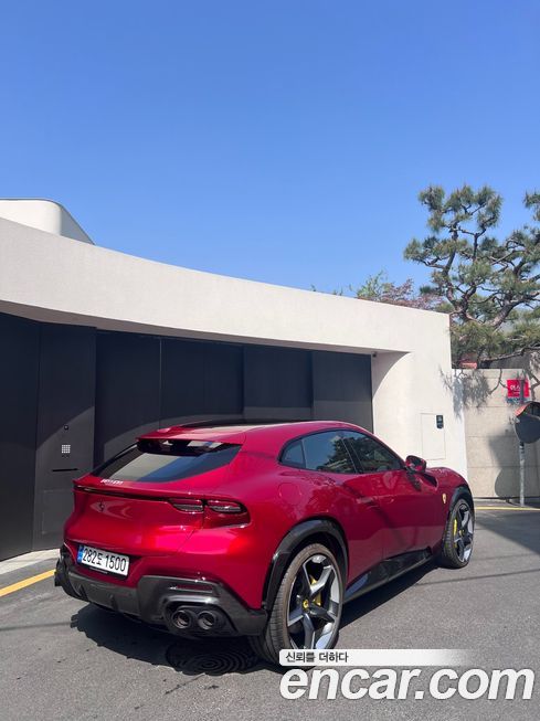 Ferrari Purosangue 2025