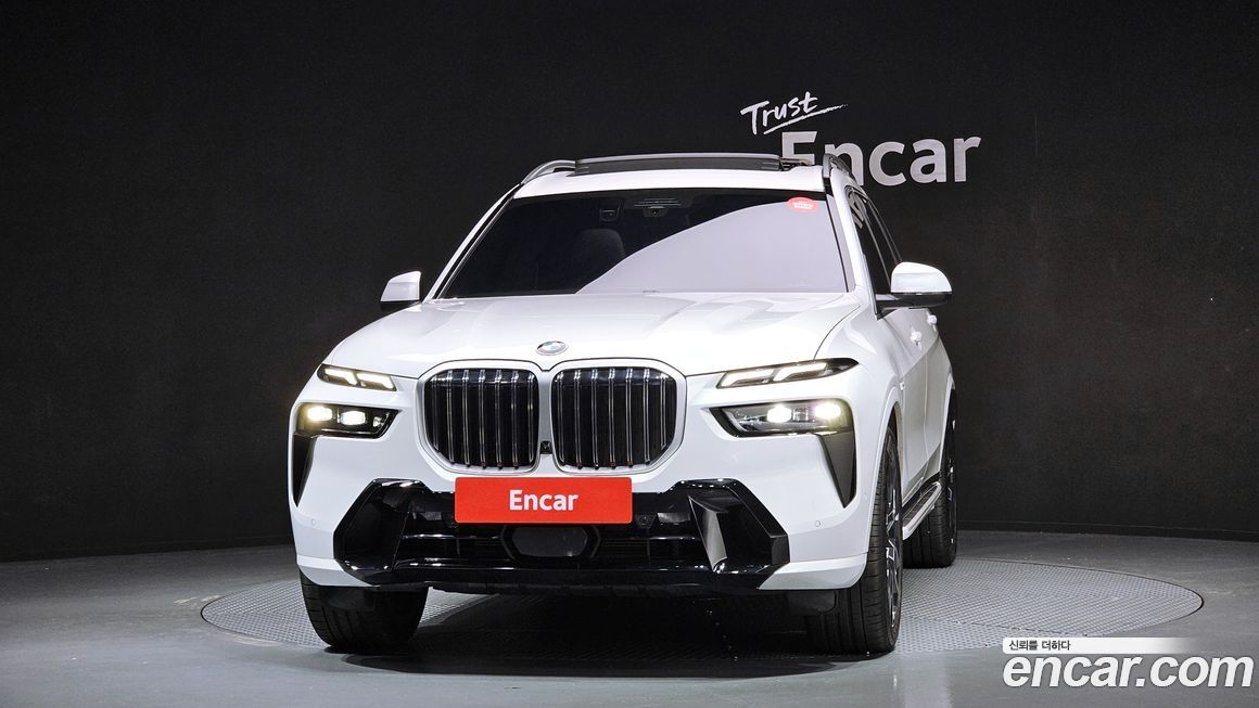 BMW X7 2025
