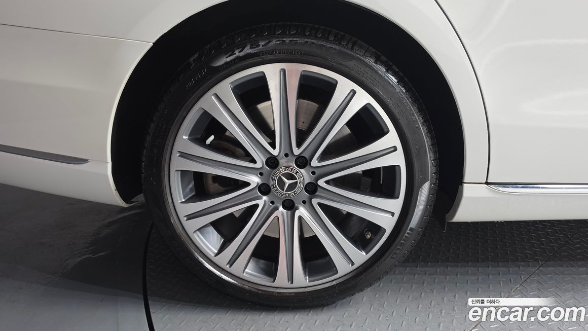 Mercedes-Benz E-Class 2020