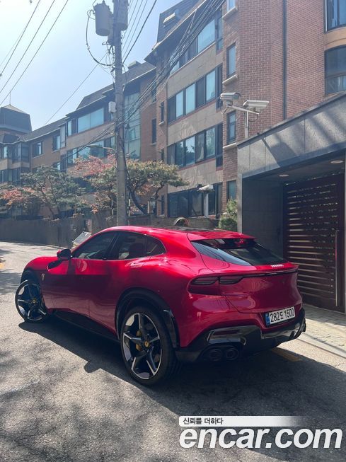 Ferrari Purosangue 2025