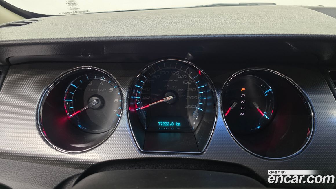 Ford Taurus 2011