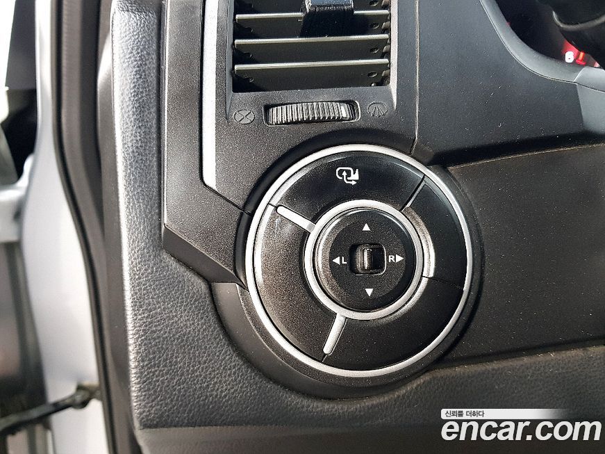 KG_Mobility_Ssangyong KORANDO 2012