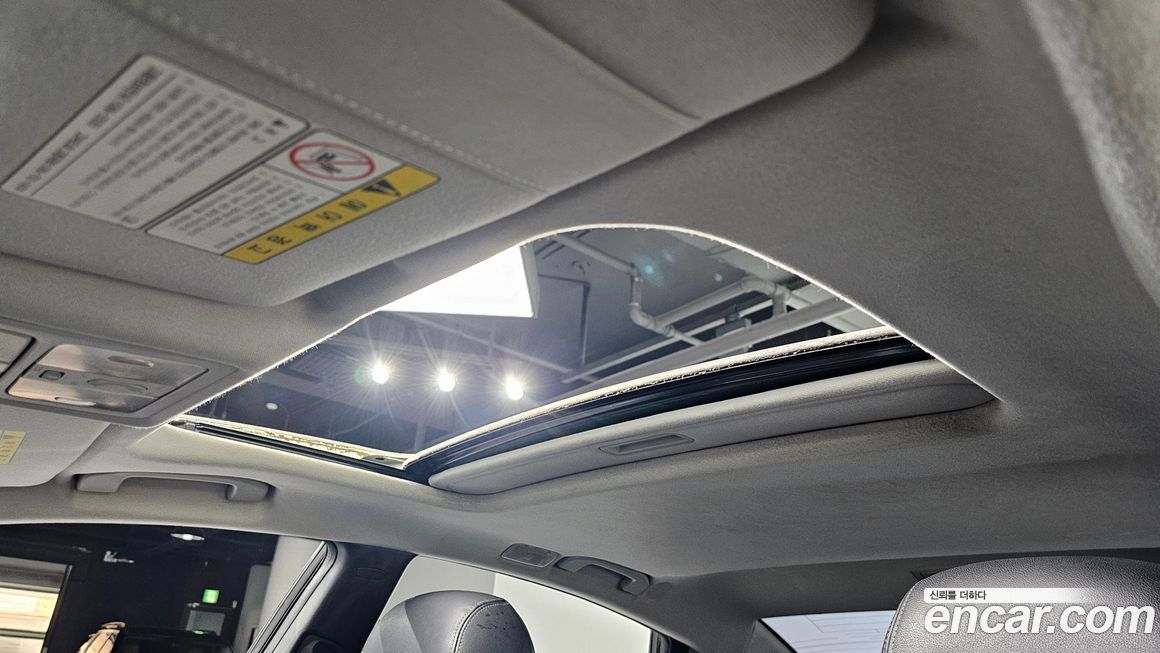 Renault-KoreaSamsung SM7 2011