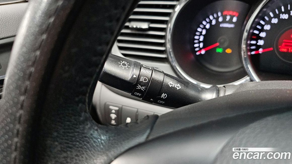 Kia K5 2011