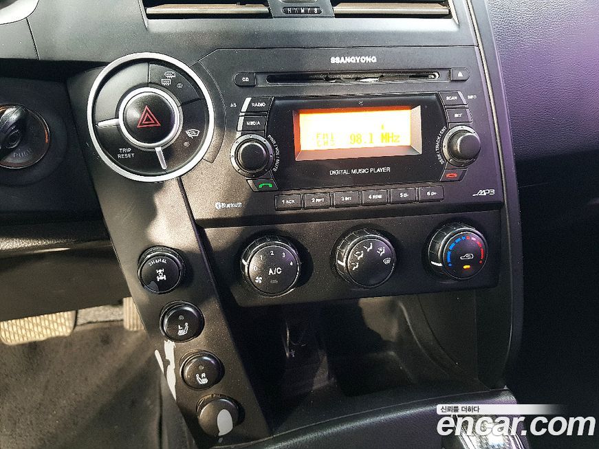 KG_Mobility_Ssangyong KORANDO 2012