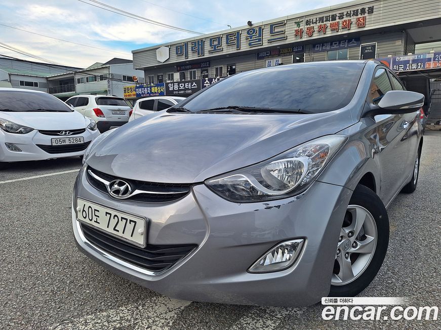 Hyundai AVANTE 2011