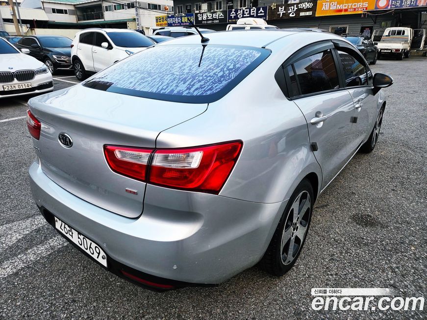 Kia pride 2012