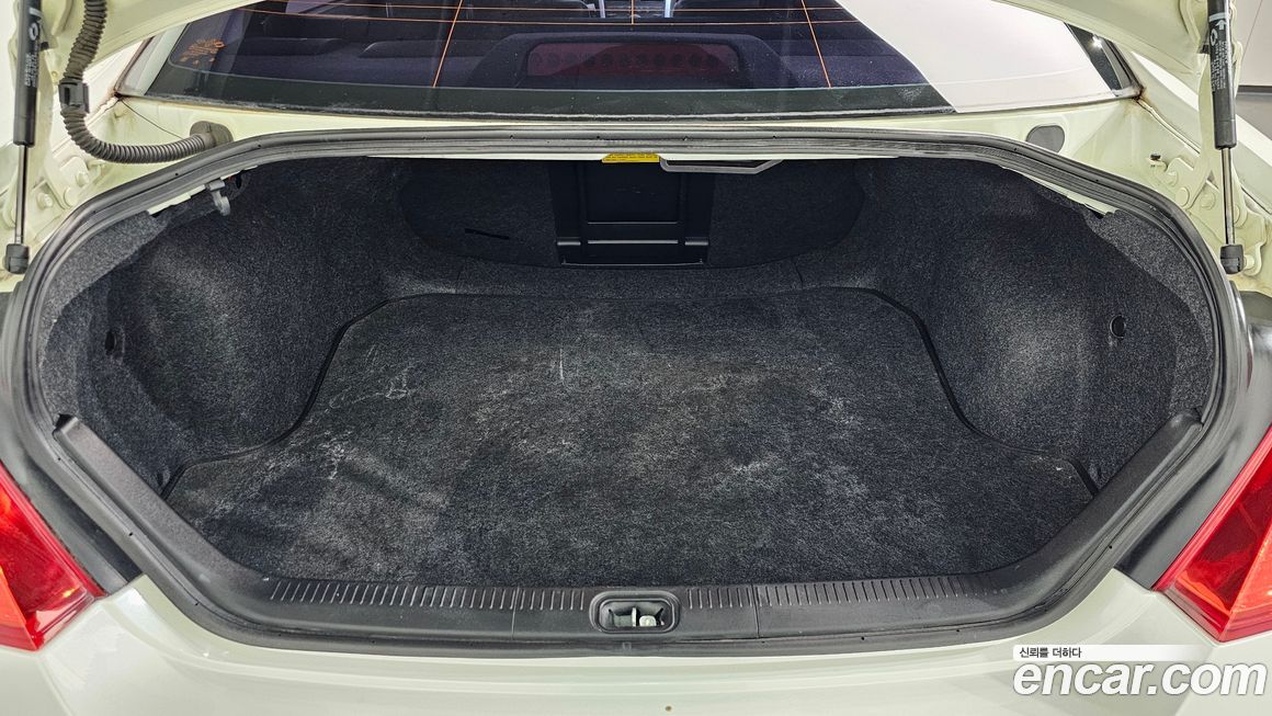 Renault-KoreaSamsung SM7 2011