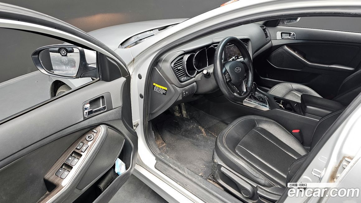 Kia K5 2011