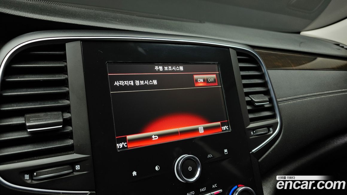 Renault-KoreaSamsung SM6 2016