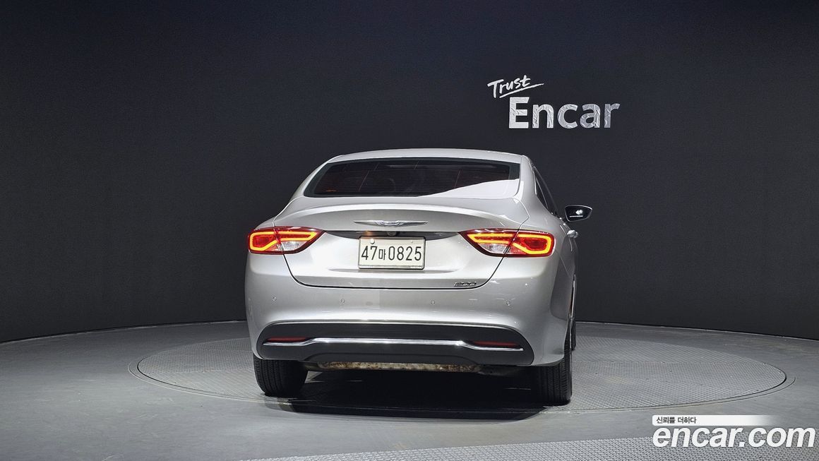 Chrysler 200 2015