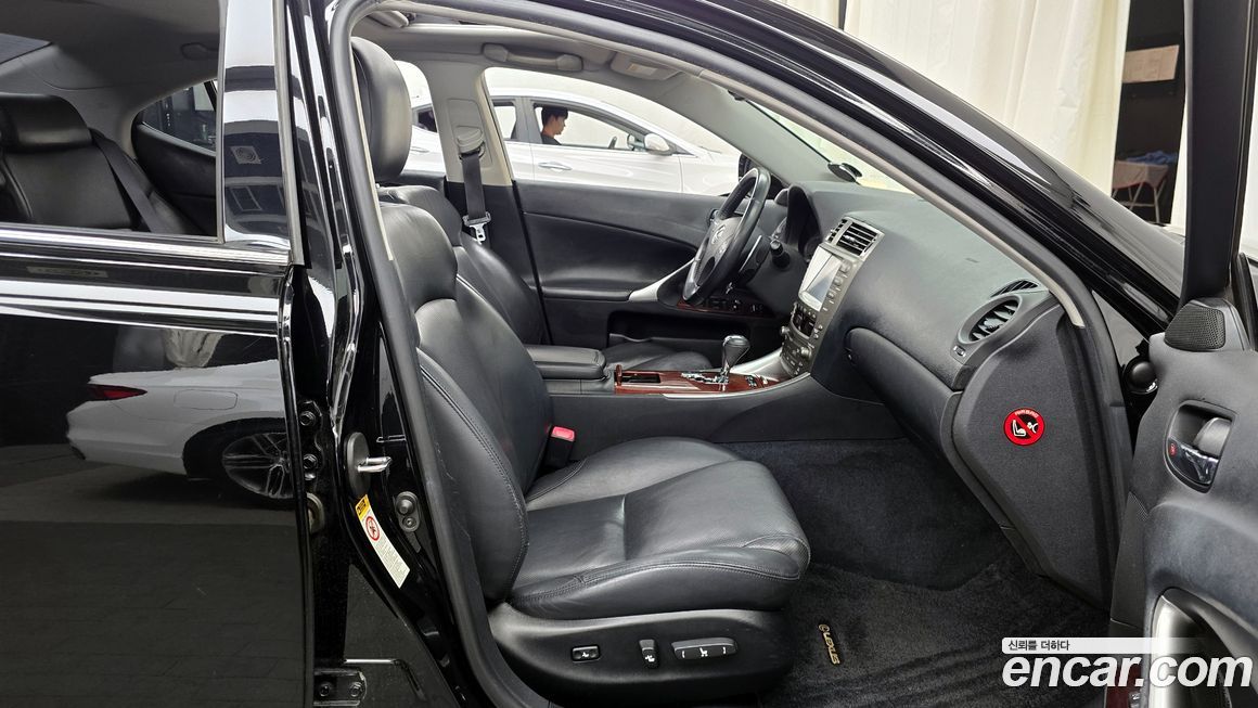Lexus IS 2008
