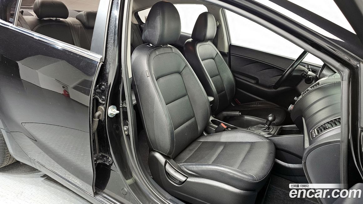 Kia K3 2015