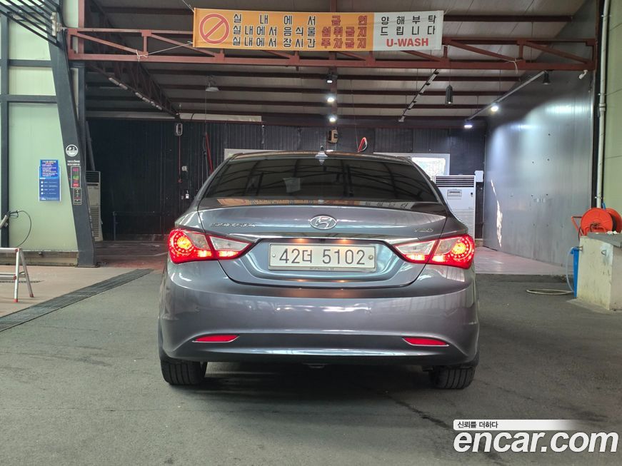 Hyundai Sonata 2010