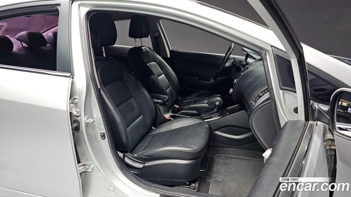 Kia K3 2013