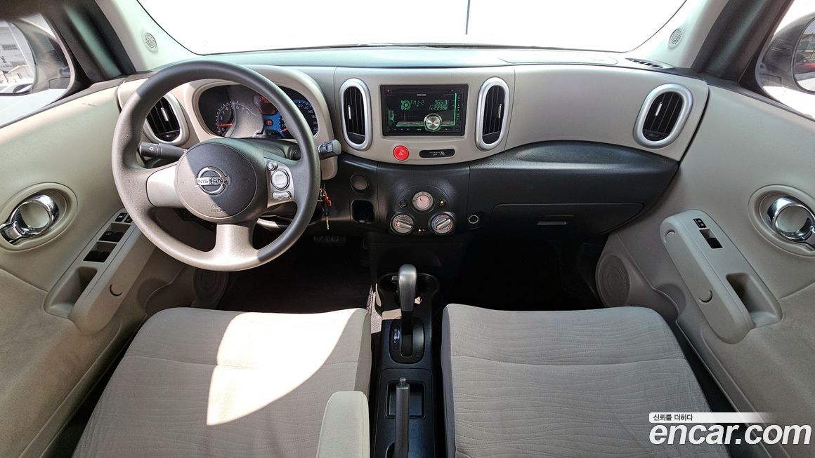 Nissan Cube 2012