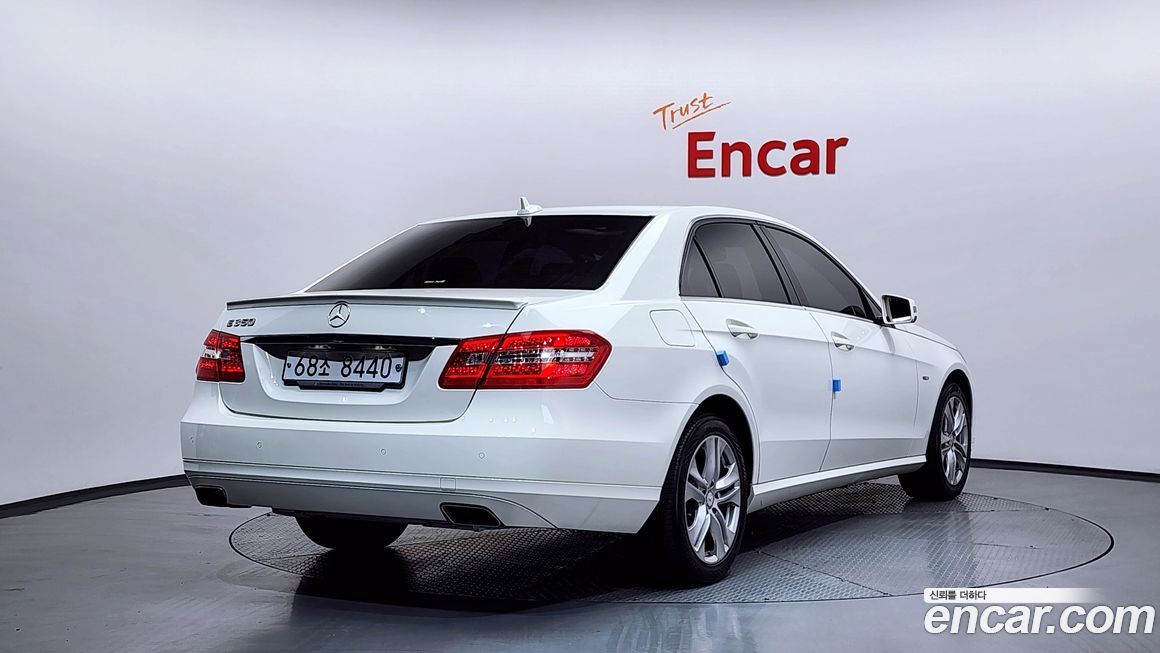 Mercedes-Benz E-Class 2012