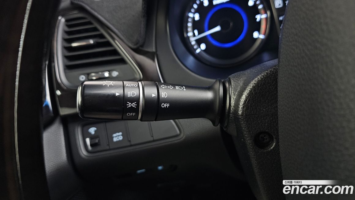 Hyundai Grandeur 2012