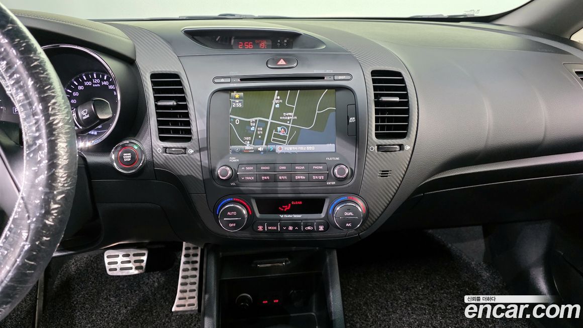 Kia K3 2013