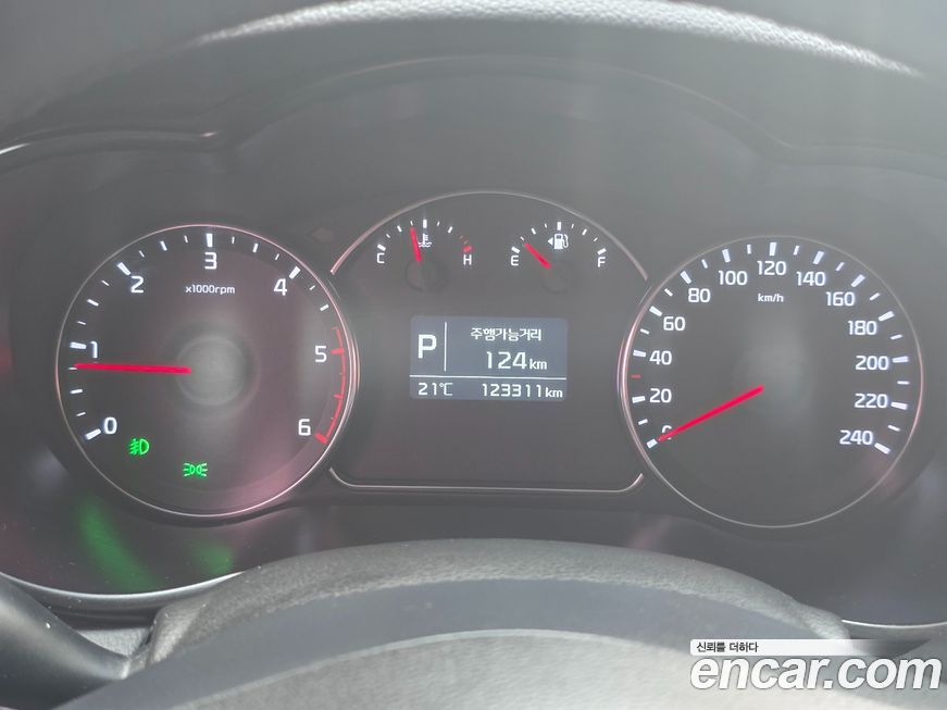 Kia Carens 2016
