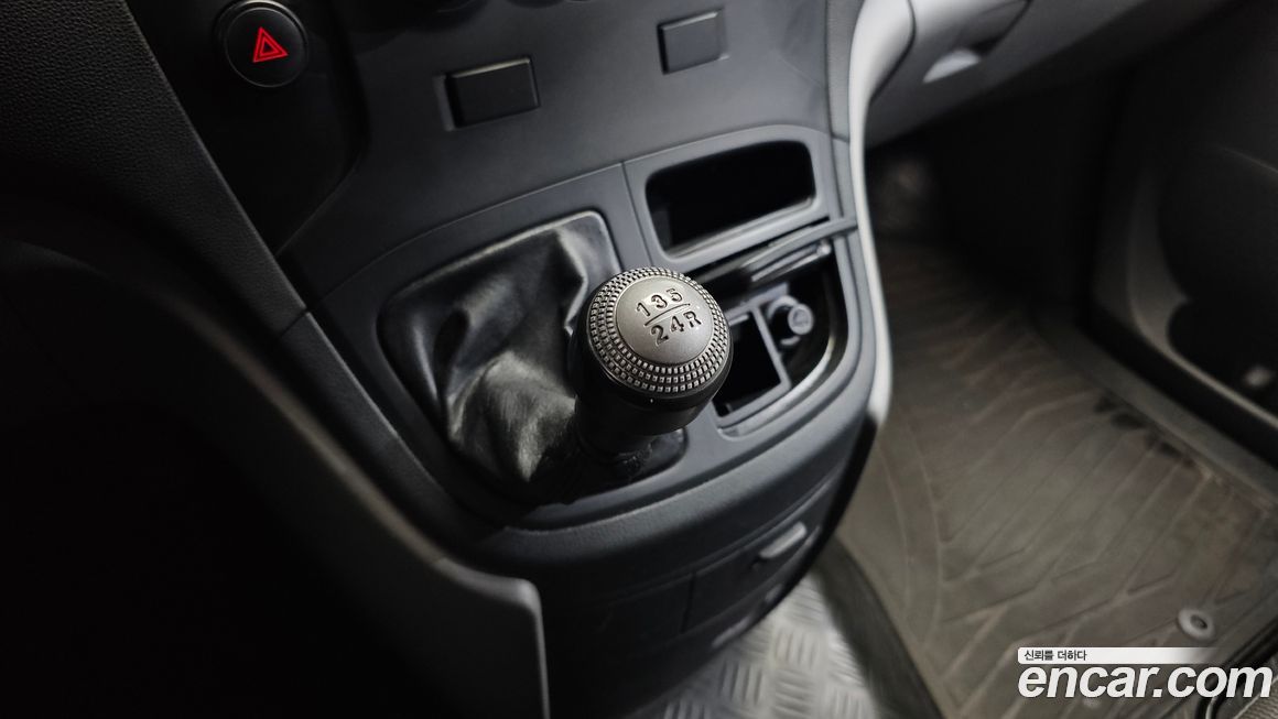 Hyundai Starex 2011