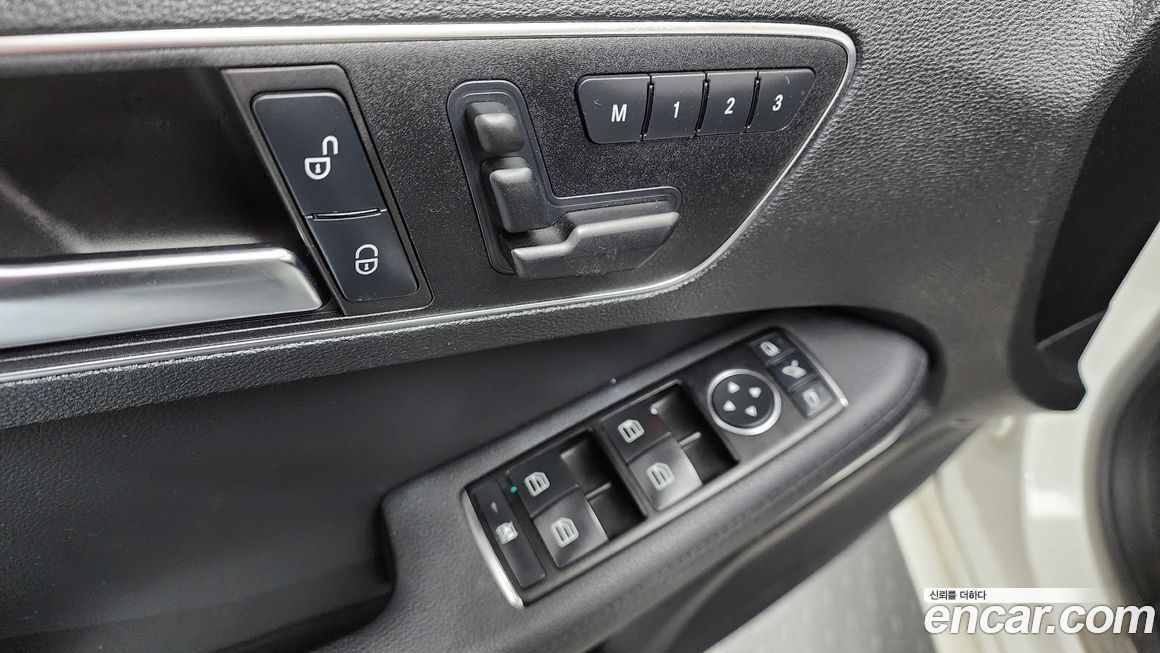 Mercedes-Benz E-Class 2012