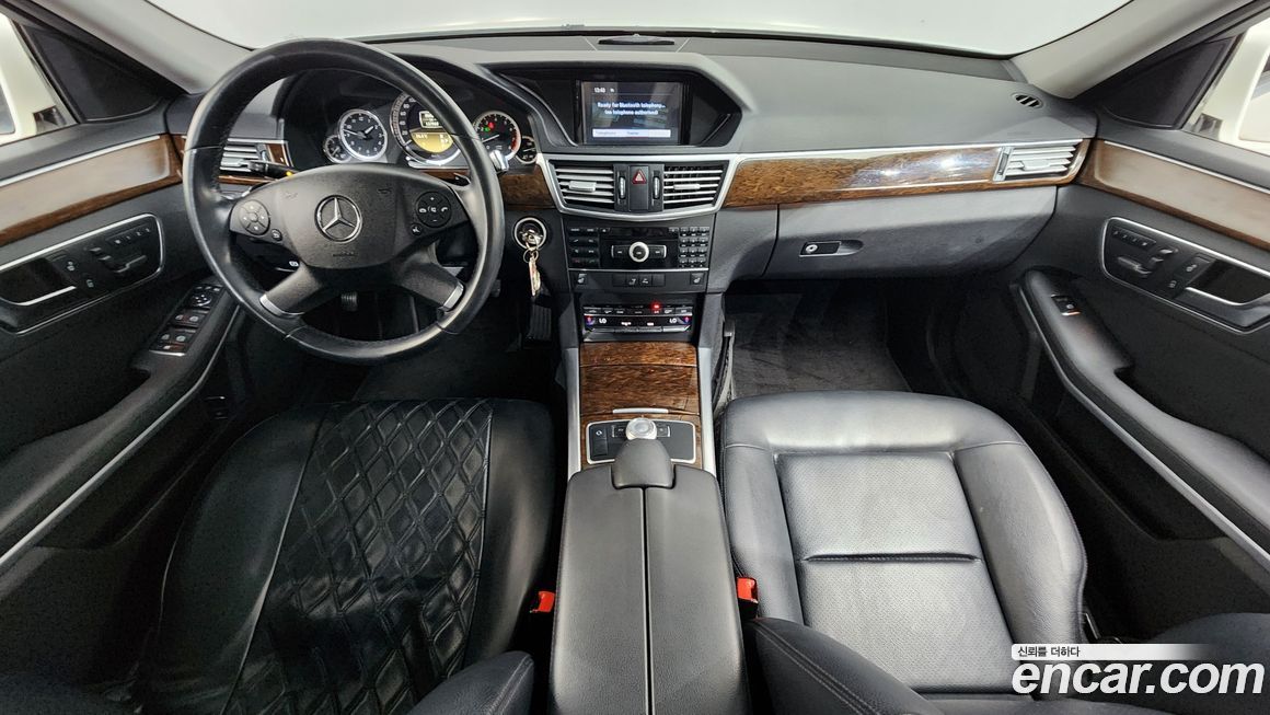 Mercedes-Benz E-Class 2012