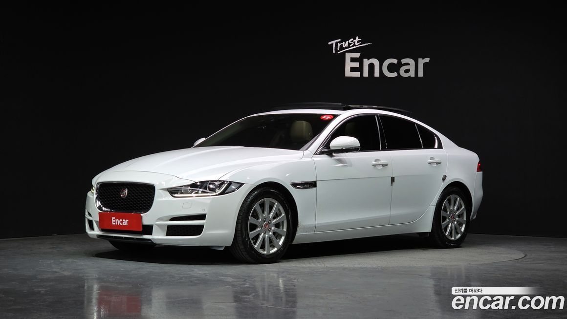 Jaguar XE 2016