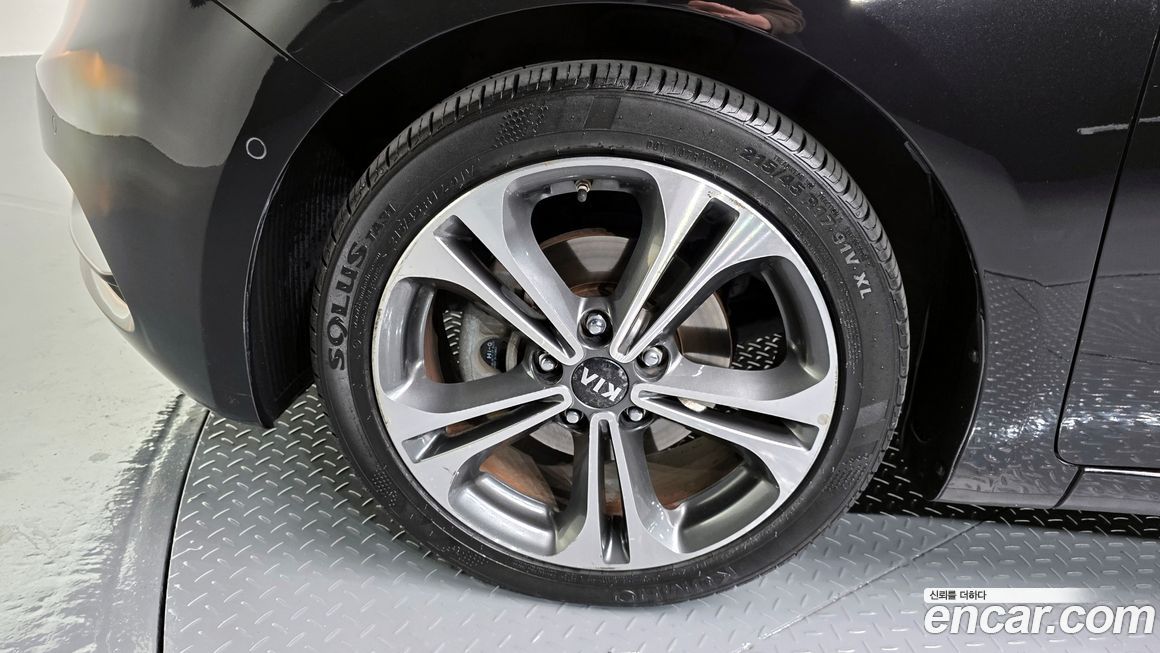 Kia K3 2013