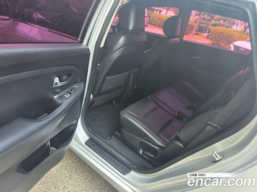 Kia Carens 2016
