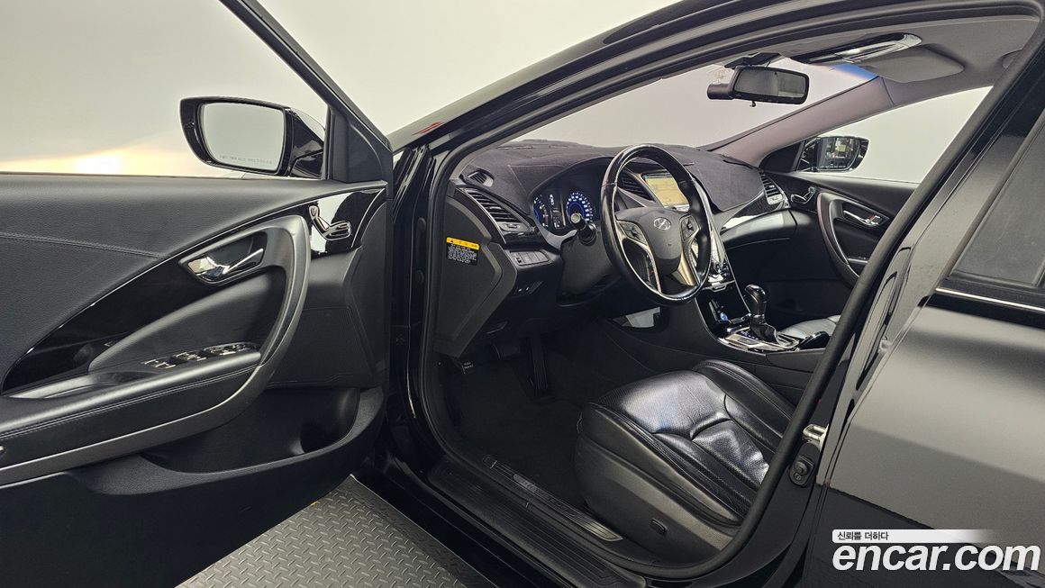 Hyundai Grandeur 2012