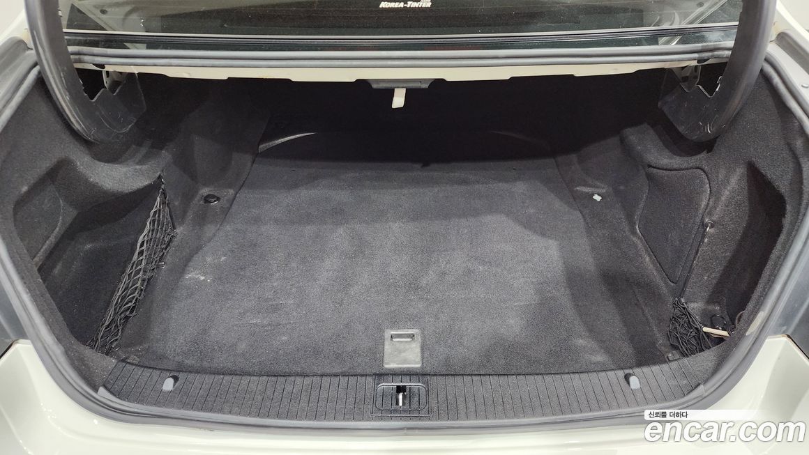 Mercedes-Benz E-Class 2012