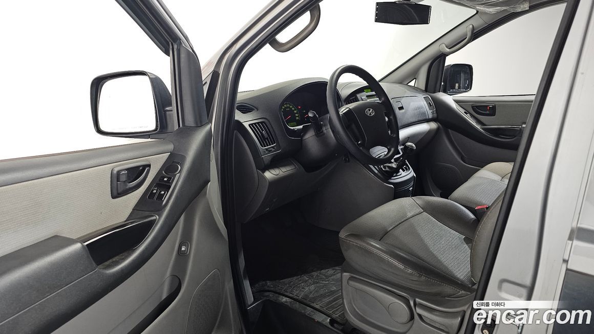 Hyundai Starex 2011