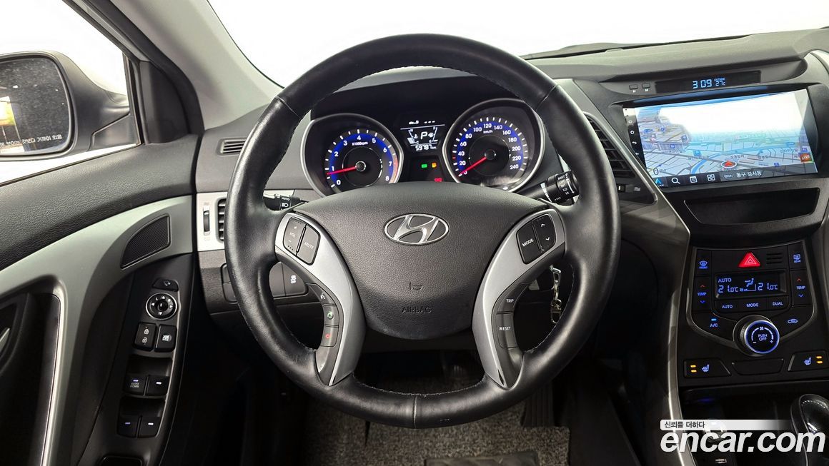 Hyundai AVANTE 2016