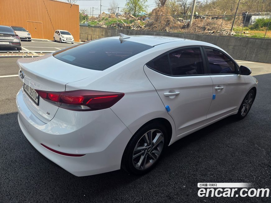 Hyundai AVANTE 2018