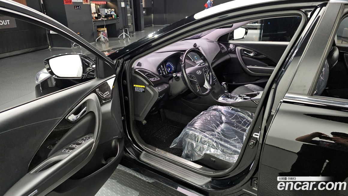 Hyundai Grandeur 2016