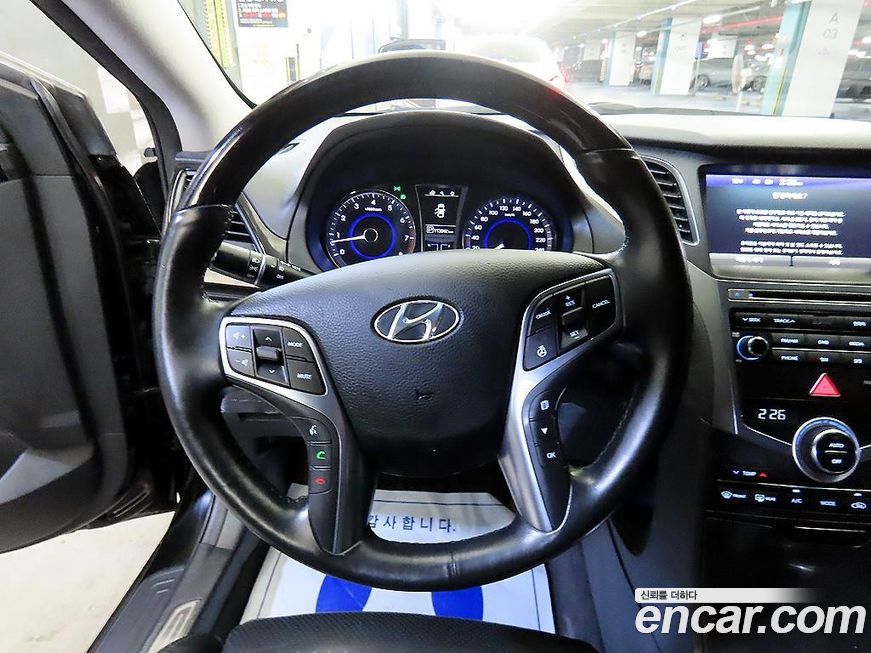 Hyundai Grandeur 2016