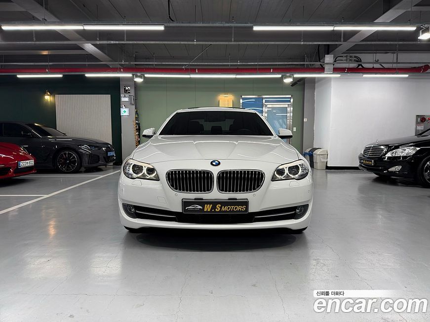 BMW 5-Series 2012