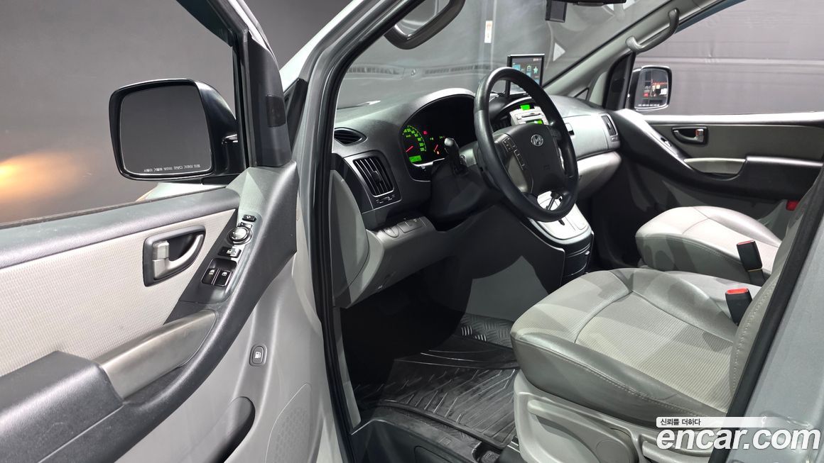 Hyundai Starex 2011