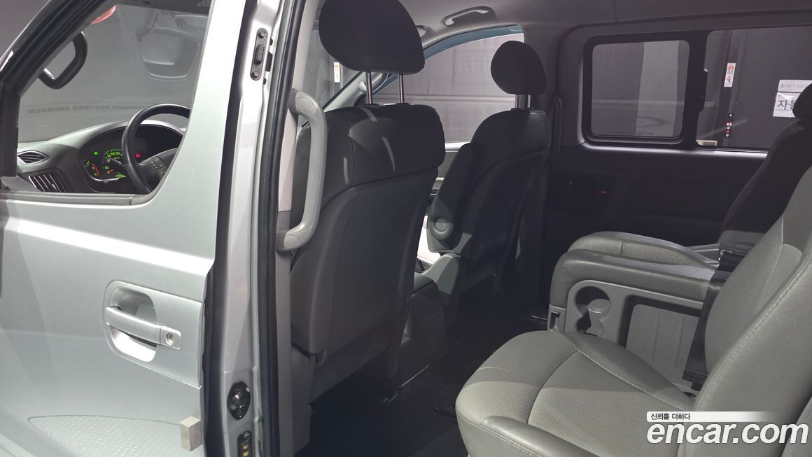 Hyundai Starex 2011